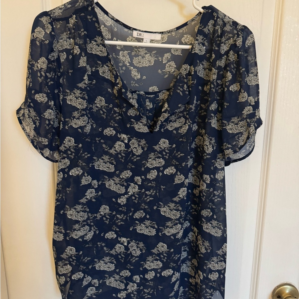 DR2 Blue and White Flutter Sleeve Blouse